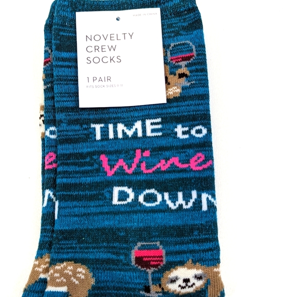 Kohl's "Time to Wine Down" Novelty Wine Sloth Crew Fun Socks - Picture 3 of 4